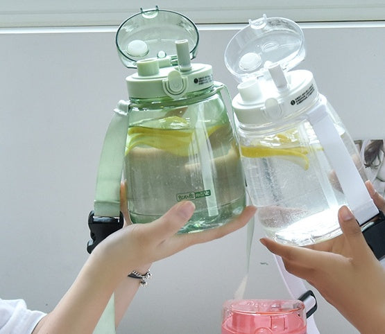 Shoulder strap bubble tumbler